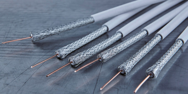 Kabel- und Steckverbinder bei Elektrotechnik Kuttenlochner GmbH in Eching-Kronwinkl