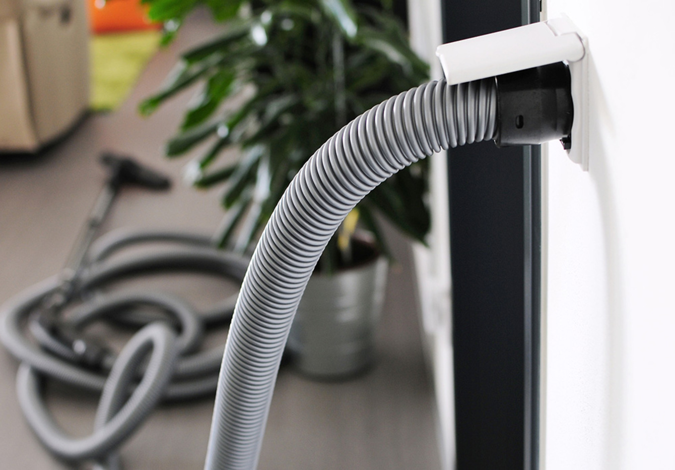 Zentral­staubsaug­anlagen bei Elektrotechnik Kuttenlochner GmbH in Eching-Kronwinkl