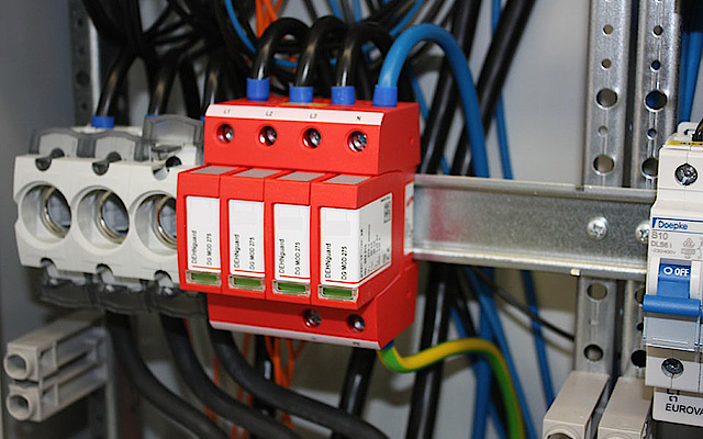 Über­spannungs­schutz bei Elektrotechnik Kuttenlochner GmbH in Eching-Kronwinkl