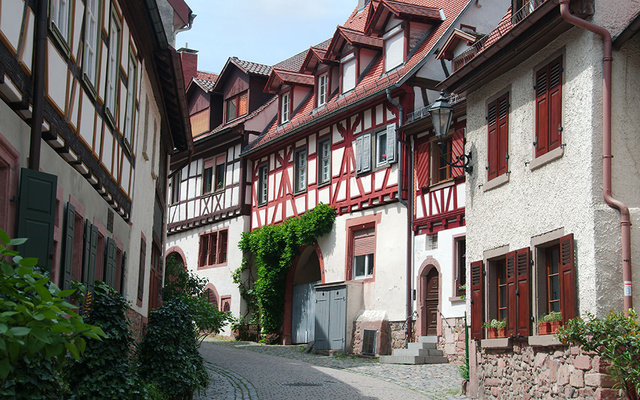 Altbau­sanierung bei Elektrotechnik Kuttenlochner GmbH in Eching-Kronwinkl